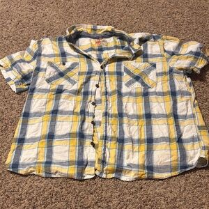 Men’s button down short sleeve shirt